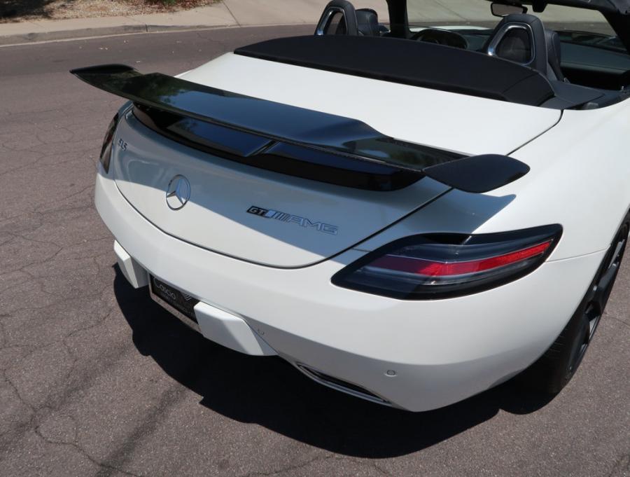 Детали экстерьера Mercedes-Benz SLS AMG GT Roadster Final Edition (R197) 2015 года  (фото 15 из 74)